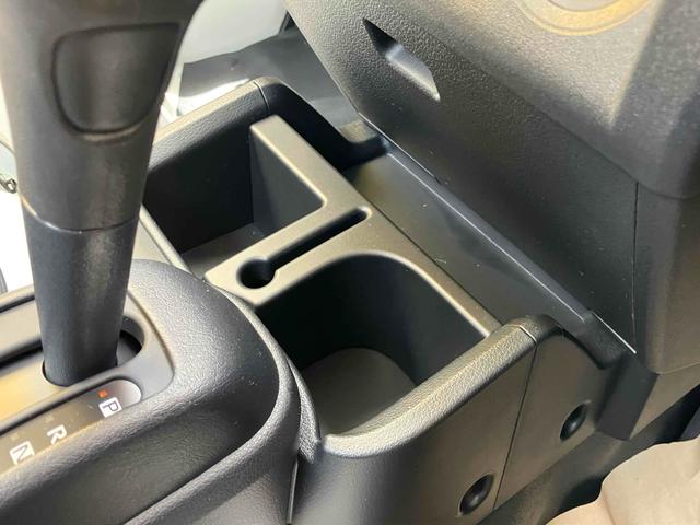 ハイゼットトラック スタンダード　４ＷＤ　届出済未使用車　軽トラック　ＣＶＴ　衝突被害軽減システム　クリアランスソナー　アイドリングストップ　オートライト　ＥＳＣ　エアコン　パワーステアリング　運転席エアバッグ　助手席エアバッグ（16枚目）