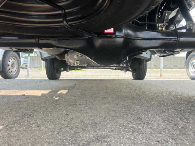 ハイゼットトラック スタンダード　４ＷＤ　届出済未使用車　軽トラック　ＣＶＴ　衝突被害軽減システム　クリアランスソナー　アイドリングストップ　オートライト　ＥＳＣ　エアコン　パワーステアリング　運転席エアバッグ　助手席エアバッグ（28枚目）