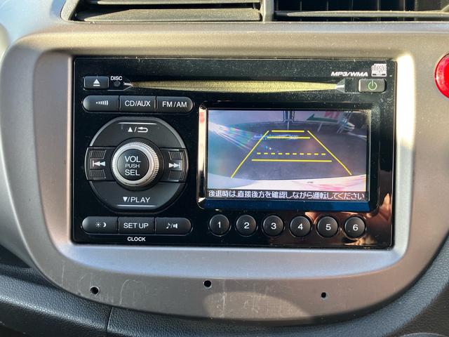 フィット Gスマートセレクション 純正CDオーディオ・バックカメラ USB入力 スマートキー 電動格納ミラー 社外アルミホイール 運転席・助手席エアバッグ(16枚目)