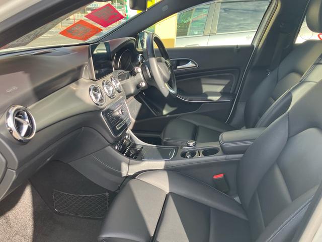 GLAクラス GLA180 純正HDDナビ フルセグTV バックカメラ ETC ドライブレコーダー スマートキー プッシュスタート サンルーフ レザーシート LEDヘッドライト 純正18インチアルミ(13枚目)