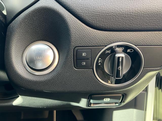 GLAクラス GLA180 純正HDDナビ フルセグTV バックカメラ ETC ドライブレコーダー スマートキー プッシュスタート サンルーフ レザーシート LEDヘッドライト 純正18インチアルミ(20枚目)