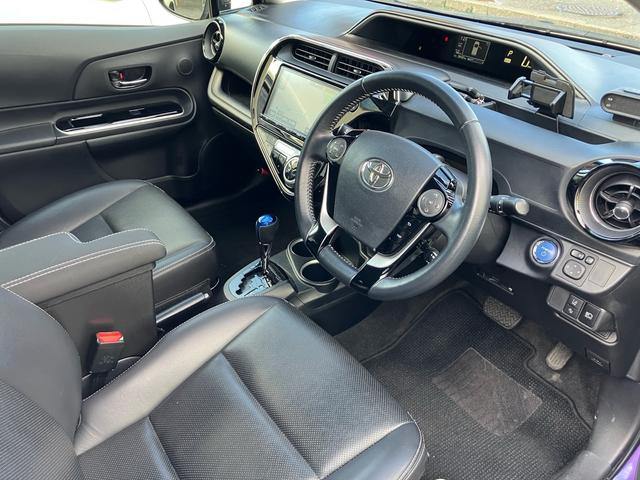 アクア Gブラックソフトレザーセレクション 純正メモリーナビ フルセグTV バックカメラ Bluetoothオーディオ ETC ドライブレコーダー スマートキー プッシュスタート 衝突被害軽減システム オートエアコン ハイブリッド(11枚目)