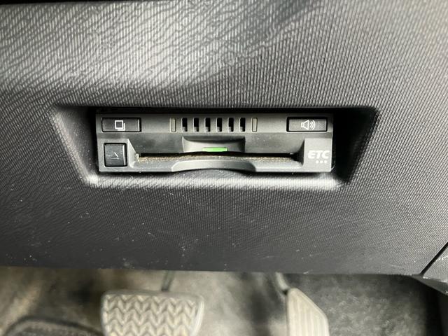 アクア Gブラックソフトレザーセレクション 純正メモリーナビ フルセグTV バックカメラ Bluetoothオーディオ ETC ドライブレコーダー スマートキー プッシュスタート 衝突被害軽減システム オートエアコン ハイブリッド(22枚目)