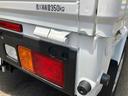スタンダード　４ＷＤ　届出済未使用車　軽トラック　ＣＶＴ　衝突被害軽減システム　クリアランスソナー　アイドリングストップ　オートライト　ＥＳＣ　エアコン　パワーステアリング　運転席エアバッグ　助手席エアバッグ（24枚目）