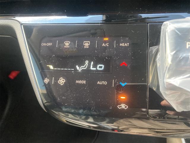 サクラ 　オートライト　電動格納ミラー　ＣＶＴ　アルミホイール　ベンチシート　エアバック　パワーウインドウ　エアコン（5枚目）