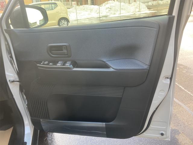 サクラ 　オートライト　電動格納ミラー　ＣＶＴ　アルミホイール　ベンチシート　エアバック　パワーウインドウ　エアコン（36枚目）