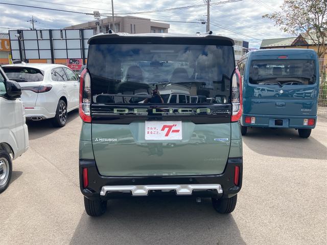 デリカミニ Ｔ　プレミアム　４ＷＤ　ＣＨＡＭＯＮＩＸパッケージ　ナビドラ＋ＥＴＣ２．０パッケージ　アダプティブＬＥＤヘッドライト全周囲カメラ　両側電動スライド　ナビ　ＴＶ　クルーズコントロール　オートライト　スマートキー（14枚目）