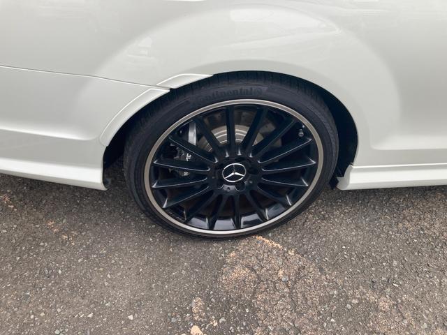 Ｃクラス Ｃ６３　ＡＭＧクーペ　バックカメラ　ナビ　クリアランスソナー　ＡＴ　サンルーフ　オートライト　電動格納ミラー　シートヒーター　アルミホイール　パワーシート　ＥＳＣ　ＣＤ　エアコン　パワーウィンドウ　運転席エアバッグ（20枚目）