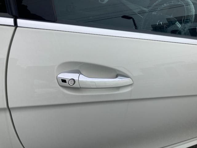 Ｃクラス Ｃ６３　ＡＭＧクーペ　バックカメラ　ナビ　クリアランスソナー　ＡＴ　サンルーフ　オートライト　電動格納ミラー　シートヒーター　アルミホイール　パワーシート　ＥＳＣ　ＣＤ　エアコン　パワーウィンドウ　運転席エアバッグ（24枚目）