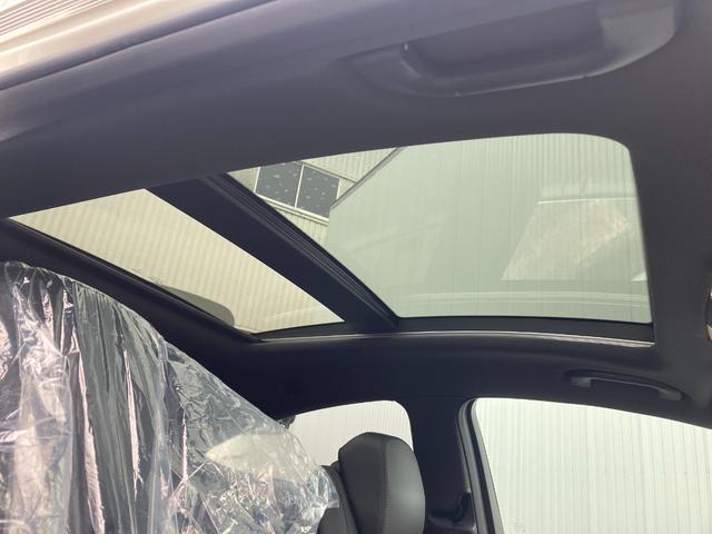 Ｃクラス Ｃ６３　ＡＭＧクーペ　バックカメラ　ナビ　クリアランスソナー　ＡＴ　サンルーフ　オートライト　電動格納ミラー　シートヒーター　アルミホイール　パワーシート　ＥＳＣ　ＣＤ　エアコン　パワーウィンドウ　運転席エアバッグ（28枚目）