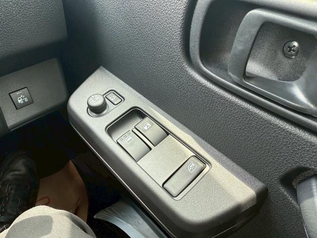 ハイゼットトラック ジャンボエクストラ　４ＷＤ　ストロング防錆荷台フルメッキ加工　カラーパック　スマートキー　コーナーセンサー　荷台ライト（17枚目）
