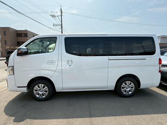 キャラバン ロンググランドプレミアムＧＸ　４ＷＤ　標準ルーフ　　寒冷地仕様　ワンタッチオートスライドドア　スクラッチシールド（4枚目）