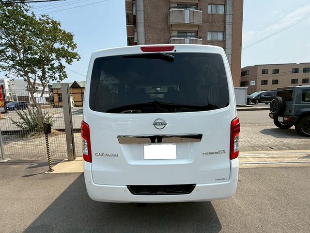キャラバン ロンググランドプレミアムＧＸ　４ＷＤ　標準ルーフ　　寒冷地仕様　ワンタッチオートスライドドア　スクラッチシールド（8枚目）
