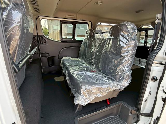 キャラバン ロンググランドプレミアムＧＸ　４ＷＤ　標準ルーフ　　寒冷地仕様　ワンタッチオートスライドドア　スクラッチシールド（23枚目）