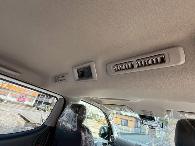 キャラバン ロンググランドプレミアムＧＸ　４ＷＤ　標準ルーフ　　寒冷地仕様　ワンタッチオートスライドドア　スクラッチシールド（26枚目）