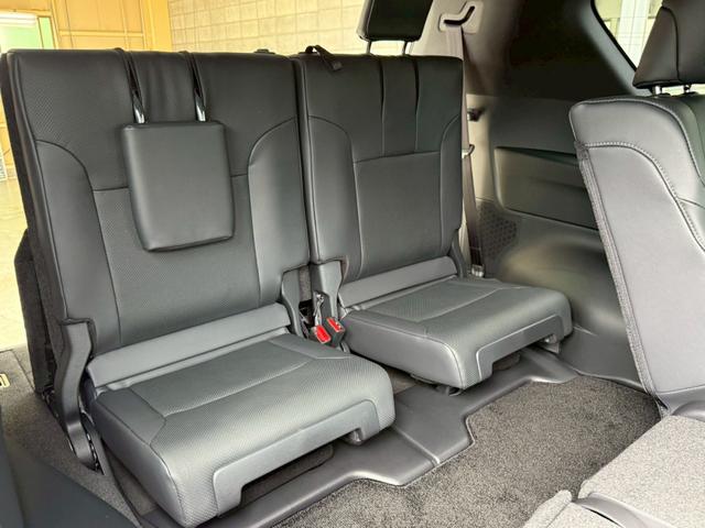 ＬＸ ＬＸ６００　クールボックス　ムーンルーフ　マークレビンソンリファレンス３Ｄサラウンドサウンドシステム　２２インチ鍛造アルミ　リヤシートエンターテイメントシステム（35枚目）