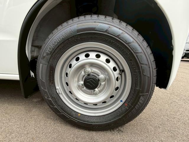 エブリイ ＰＡリミテッド　パートタイム４ＷＤ　スズキセーフティサポート　両側スライドドア　クリアランスソナー　レーンアシスト　衝突被害軽減システム　キーレスエントリー　アイドリングストップ　ＣＶＴ　盗難防止システム　ＡＢＳ（20枚目）