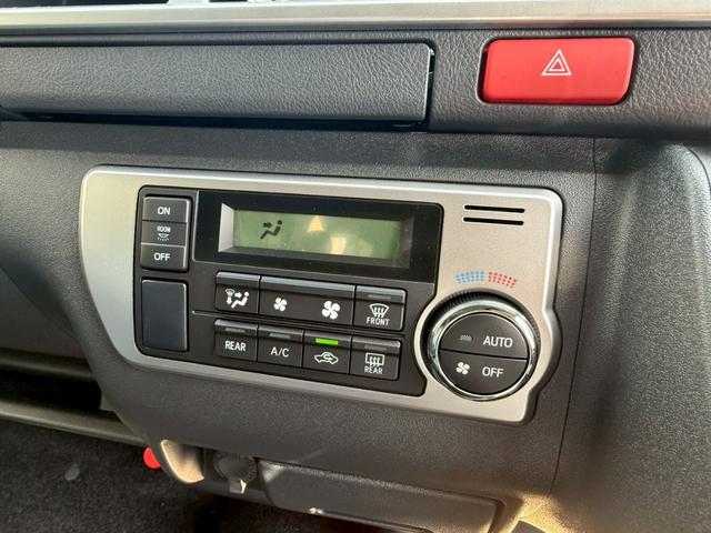 ハイエースワゴン ＧＬ　ＬＥＤヘッド　パノラミックビューモニタ　４ＷＤ　デジタルインナーミラー　パワースライドドア　フロントカメラ　クリアランスソナー　レーンアシスト　衝突被害軽減システム１００Ｖ電源（4枚目）