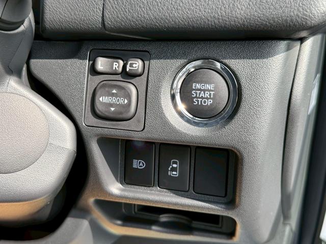 ハイエースワゴン ＧＬ　ＬＥＤヘッド　パノラミックビューモニタ　４ＷＤ　デジタルインナーミラー　パワースライドドア　フロントカメラ　クリアランスソナー　レーンアシスト　衝突被害軽減システム１００Ｖ電源（7枚目）