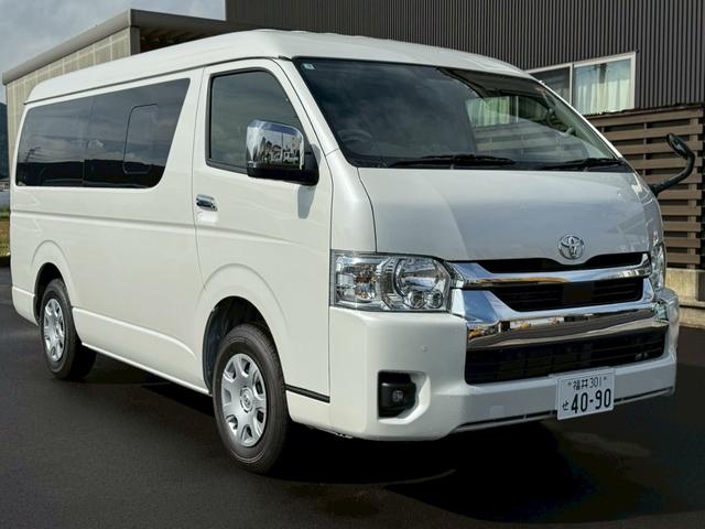 ハイエースワゴン ＧＬ　ＬＥＤヘッド　パノラミックビューモニタ　４ＷＤ　デジタルインナーミラー　パワースライドドア　フロントカメラ　クリアランスソナー　レーンアシスト　衝突被害軽減システム１００Ｖ電源（13枚目）