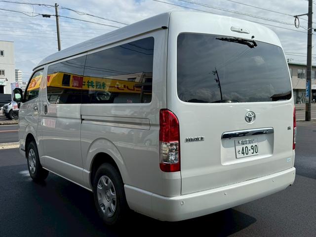 ハイエースワゴン ＧＬ　ＬＥＤヘッド　パノラミックビューモニタ　４ＷＤ　デジタルインナーミラー　パワースライドドア　フロントカメラ　クリアランスソナー　レーンアシスト　衝突被害軽減システム１００Ｖ電源（17枚目）