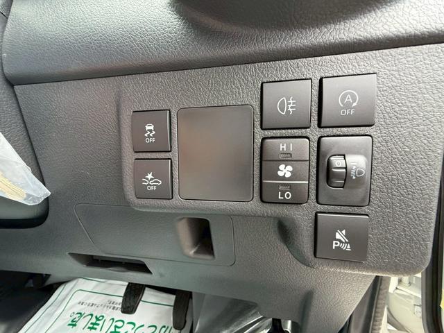 タウンエースバン ＧＬ　４ＷＤ　登録済未使用車　フロアマット（スタンダード）　クリアランスソナー　衝突被害軽減システム　両側スライドドア　オートライト　アイドリングストップ　ＡＢＳ　ＥＳＣ（6枚目）
