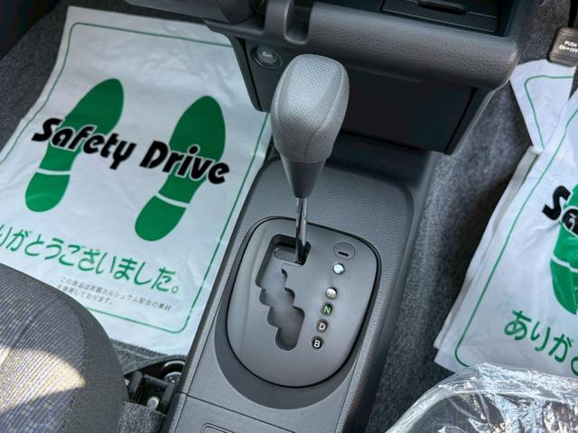 プロボックス ハイブリッドＤＸ　コンフォート　登録済未使用車　バックカメラ　レーンアシスト　衝突被害軽減システム　オートマチックハイビーム　キーレスエントリー　電動格納ミラー　１００Ｖ電源　ＣＶＴ　ＥＳＣ（6枚目）