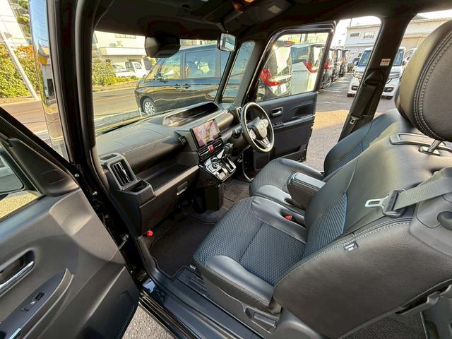 タント カスタムＲＳ　４ＷＤ　９インチスマホ連動ディスプレイオーディオ　バックカメラ　両側電動スライドドア　クリアランスソナー　レーンアシスト　衝突被害軽減システム　ＬＥＤヘッドランプ　スマートキー　アイドリングストップ（11枚目）