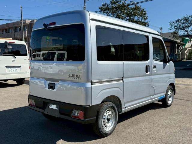 ハイゼットカーゴ ＤＸ　ＳＡＩＩＩ　４ＷＤ　届出済未使用車　衝突被害軽減システム　クリアランスソナー　両側スライドドア　アイドリングストップ　ＥＳＣ　エアコン　パワーステアリング　運転席エアバッグ　助手席エアバッグ（13枚目）