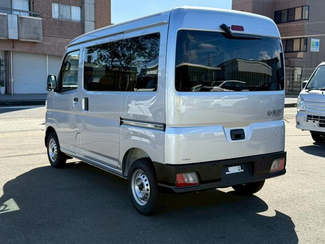 ハイゼットカーゴ ＤＸ　ＳＡＩＩＩ　４ＷＤ　届出済未使用車　衝突被害軽減システム　クリアランスソナー　両側スライドドア　アイドリングストップ　ＥＳＣ　エアコン　パワーステアリング　運転席エアバッグ　助手席エアバッグ（15枚目）