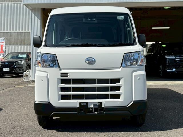 ハイゼットカーゴ ＤＸ　ＳＡＩＩＩ　４ＷＤ　届出済未使用車　衝突被害軽減システム　クリアランスソナー　両側スライドドア　アイドリングストップ　ＥＳＣ　エアコン　パワーステアリング　運転席エアバッグ　助手席エアバッグ（8枚目）