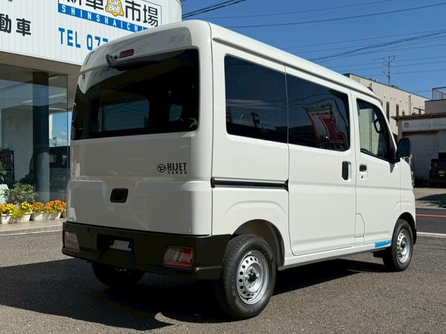 ハイゼットカーゴ ＤＸ　ＳＡＩＩＩ　４ＷＤ　届出済未使用車　衝突被害軽減システム　クリアランスソナー　両側スライドドア　アイドリングストップ　ＥＳＣ　エアコン　パワーステアリング　運転席エアバッグ　助手席エアバッグ（11枚目）
