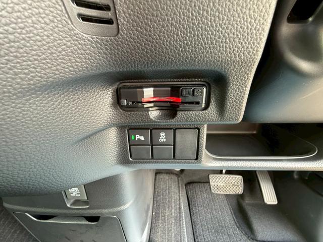 N-BOXカスタム L ワンオーナー ドライブレコーダー ETC バックカメラ 両側スライド・片側電動 ナビ TV クリアランスソナー オートクルーズコントロール レーンアシスト 衝突被害軽減システム オートライト(7枚目)