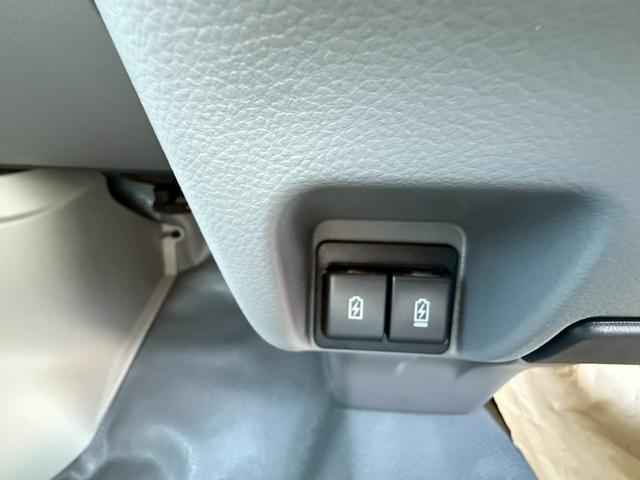 エブリイ ジョイン　４ＷＤ　ＣＶＴ　衝突被害軽減システム　クリアランスソナー　レーンアシスト　両側スライドドア　キーレスエントリー　アイドリングストップ　ＬＥＤヘッドランプ　盗難防止システム　ＡＢＳ　ＥＳＣ（8枚目）