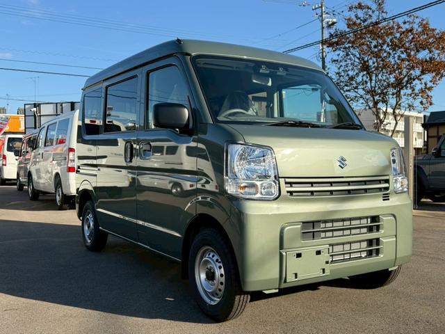 エブリイ ジョイン　４ＷＤ　ＣＶＴ　衝突被害軽減システム　クリアランスソナー　レーンアシスト　両側スライドドア　キーレスエントリー　アイドリングストップ　ＬＥＤヘッドランプ　盗難防止システム　ＡＢＳ　ＥＳＣ（13枚目）