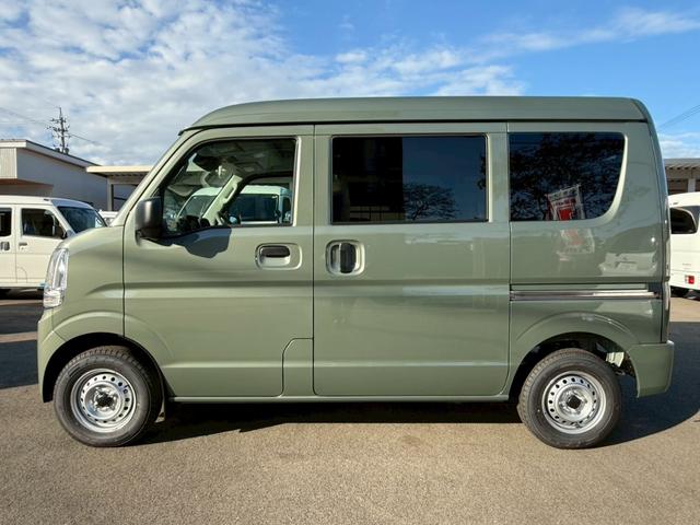 エブリイ ジョイン　４ＷＤ　ＣＶＴ　衝突被害軽減システム　クリアランスソナー　レーンアシスト　両側スライドドア　キーレスエントリー　アイドリングストップ　ＬＥＤヘッドランプ　盗難防止システム　ＡＢＳ　ＥＳＣ（18枚目）