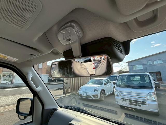 エブリイ ジョイン　４ＷＤ　ＣＶＴ　衝突被害軽減システム　クリアランスソナー　レーンアシスト　両側スライドドア　キーレスエントリー　アイドリングストップ　ＬＥＤヘッドランプ　盗難防止システム　ＡＢＳ　ＥＳＣ（22枚目）