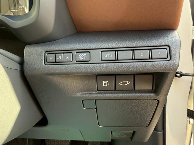 ＬＢＸ リラックス　純正ディスプレイオーディオ　全周囲カメラ　フルセグＴＶ　クリアランスソナー　オートクルーズ　レーンアシスト　パワーシート　パークアシスト　衝突被害軽減システム　オートライト　ＬＥＤヘッドランプ（10枚目）