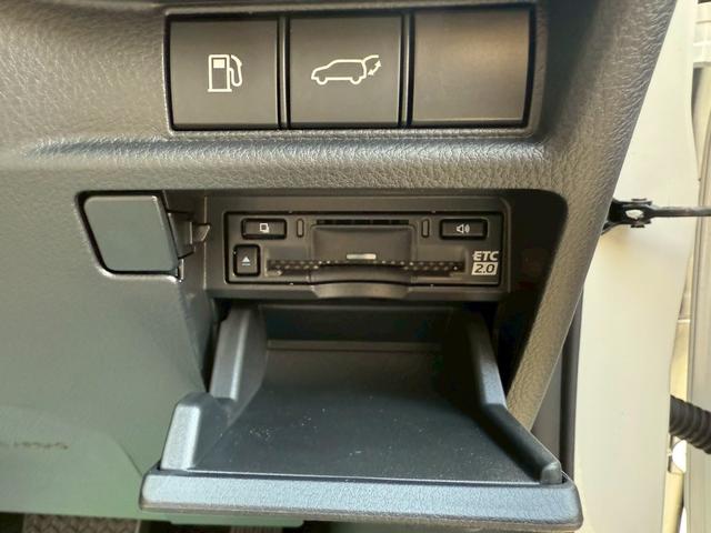 ＬＢＸ リラックス　純正ディスプレイオーディオ　全周囲カメラ　フルセグＴＶ　クリアランスソナー　オートクルーズ　レーンアシスト　パワーシート　パークアシスト　衝突被害軽減システム　オートライト　ＬＥＤヘッドランプ（11枚目）