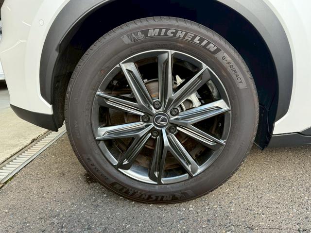 ＬＢＸ リラックス　純正ディスプレイオーディオ　全周囲カメラ　フルセグＴＶ　クリアランスソナー　オートクルーズ　レーンアシスト　パワーシート　パークアシスト　衝突被害軽減システム　オートライト　ＬＥＤヘッドランプ（20枚目）