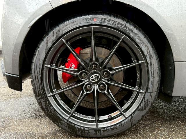 GRヤリス RZ ハイパフォーマンス 4WD GR-DAT サブラジエーター コールドワインテークダクト付 ブレーキダクト ナビパッケージ シートヒーター ステアリングヒーター コンフォートパッケージ 寒冷地仕様 カーボンルーフ(20枚目)