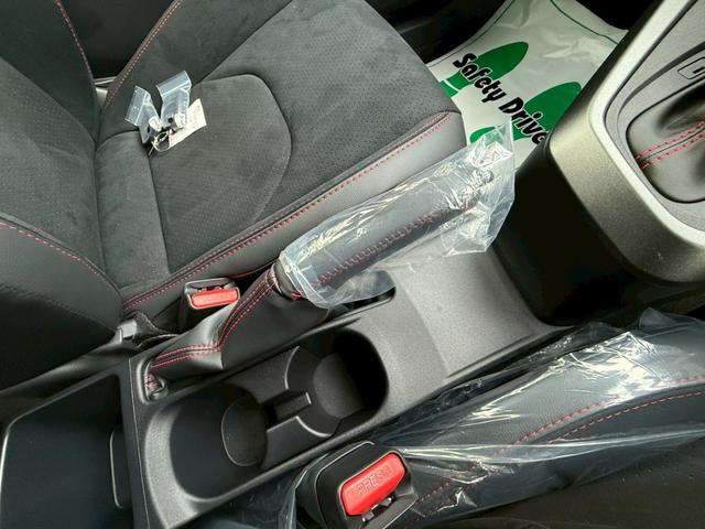 GRヤリス RZ ハイパフォーマンス 4WD GR-DAT サブラジエーター コールドワインテークダクト付 ブレーキダクト ナビパッケージ シートヒーター ステアリングヒーター コンフォートパッケージ 寒冷地仕様 カーボンルーフ(33枚目)