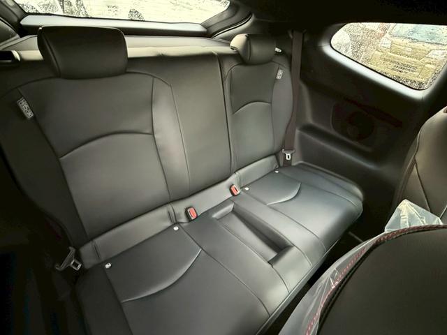 GRヤリス RZ ハイパフォーマンス 4WD GR-DAT サブラジエーター コールドワインテークダクト付 ブレーキダクト ナビパッケージ シートヒーター ステアリングヒーター コンフォートパッケージ 寒冷地仕様 カーボンルーフ(37枚目)