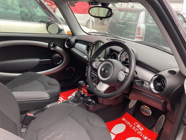 クーパーS ナビ エアロ アルミホイール HID DVD再生 ミュージックサーバー CD ターボ キーレスエントリー CVT 記録簿(5枚目)