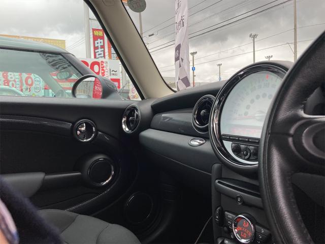 クーパーS ETC アルミホイール HID ミュージックプレイヤー接続可 CD サンルーフ ターボ スマートキー 電動格納ミラー AT 記録簿 エアコン パワーステアリング(8枚目)