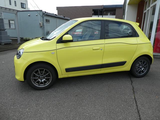 トゥインゴ ゼン 5M/T 禁煙車 ドライブレコーダー前後カメラ ETC 15インチアルミホイール タイヤ新品交換 スノータイヤセット有り(2枚目)