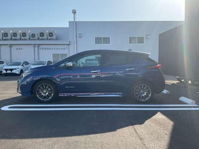 リーフ ＡＵＴＥＣＨ　９インチナビ・アラウンドビューモニター・（3枚目）