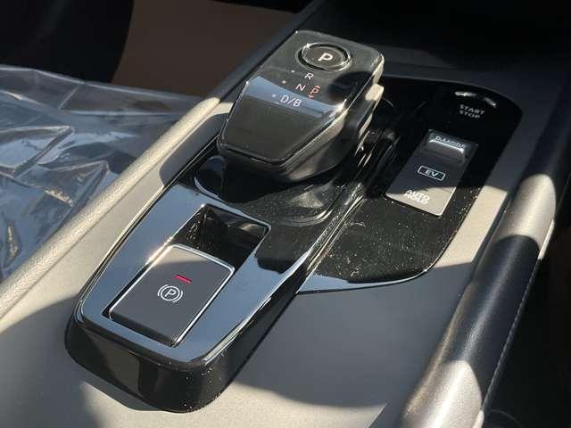 ノート 1.2 X 9インチナビ・アラウンドビューモニター・(17枚目)