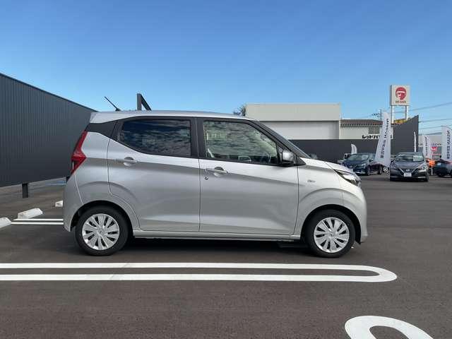 デイズ 660 S 9インチナビ・バックカメラ・ETC・ドライブ(3枚目)