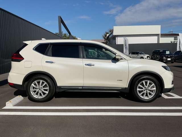 エクストレイル ２．０　２０Ｘｉ　ハイブリッド　４ＷＤ　ナビ・プロパイロット・アラウンドビューモ（3枚目）